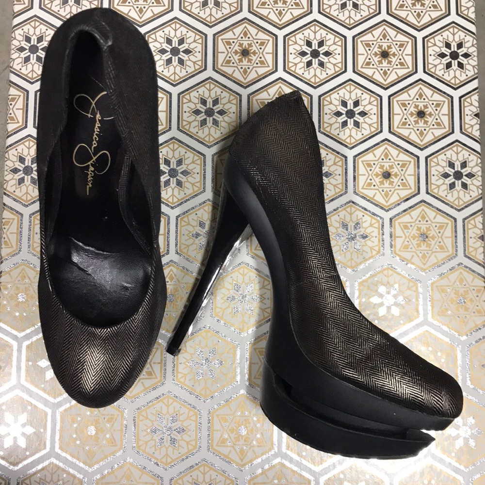 Jessica Simpson stiletto closed toe
